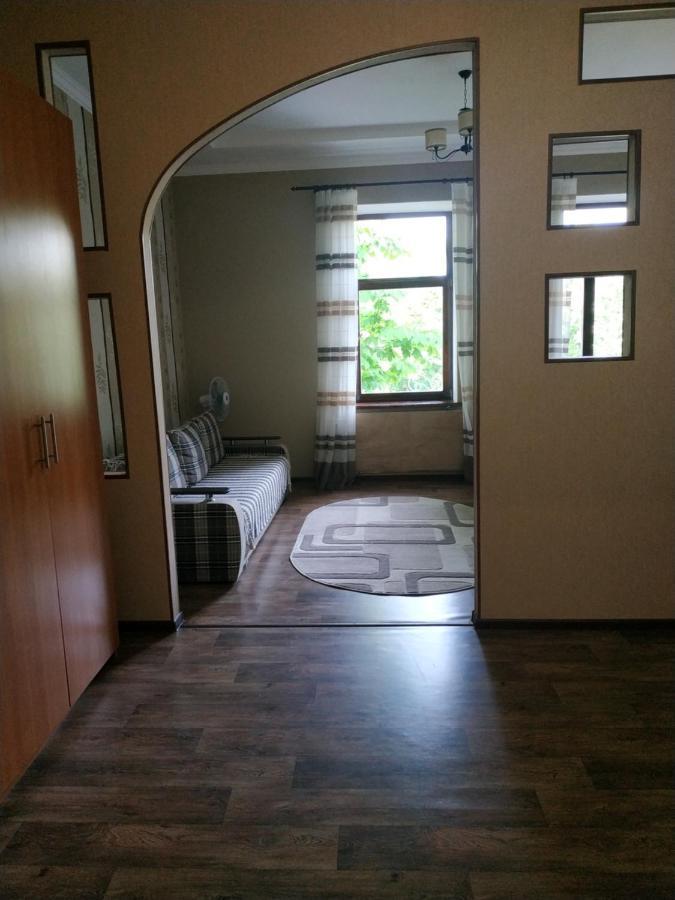 Apartment In The Center Of Old Town Kamjanez-Podilskyj Exterior foto